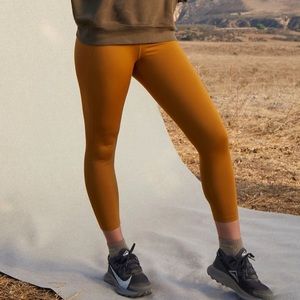 Girlfriend Collective 28.5” Compressive High Rise Leggings in Saddle Sz Small